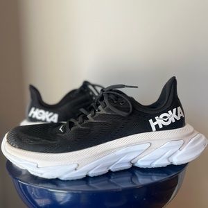 SOLD‼️ HOKA ONE ONE CLIFTON EDGE
